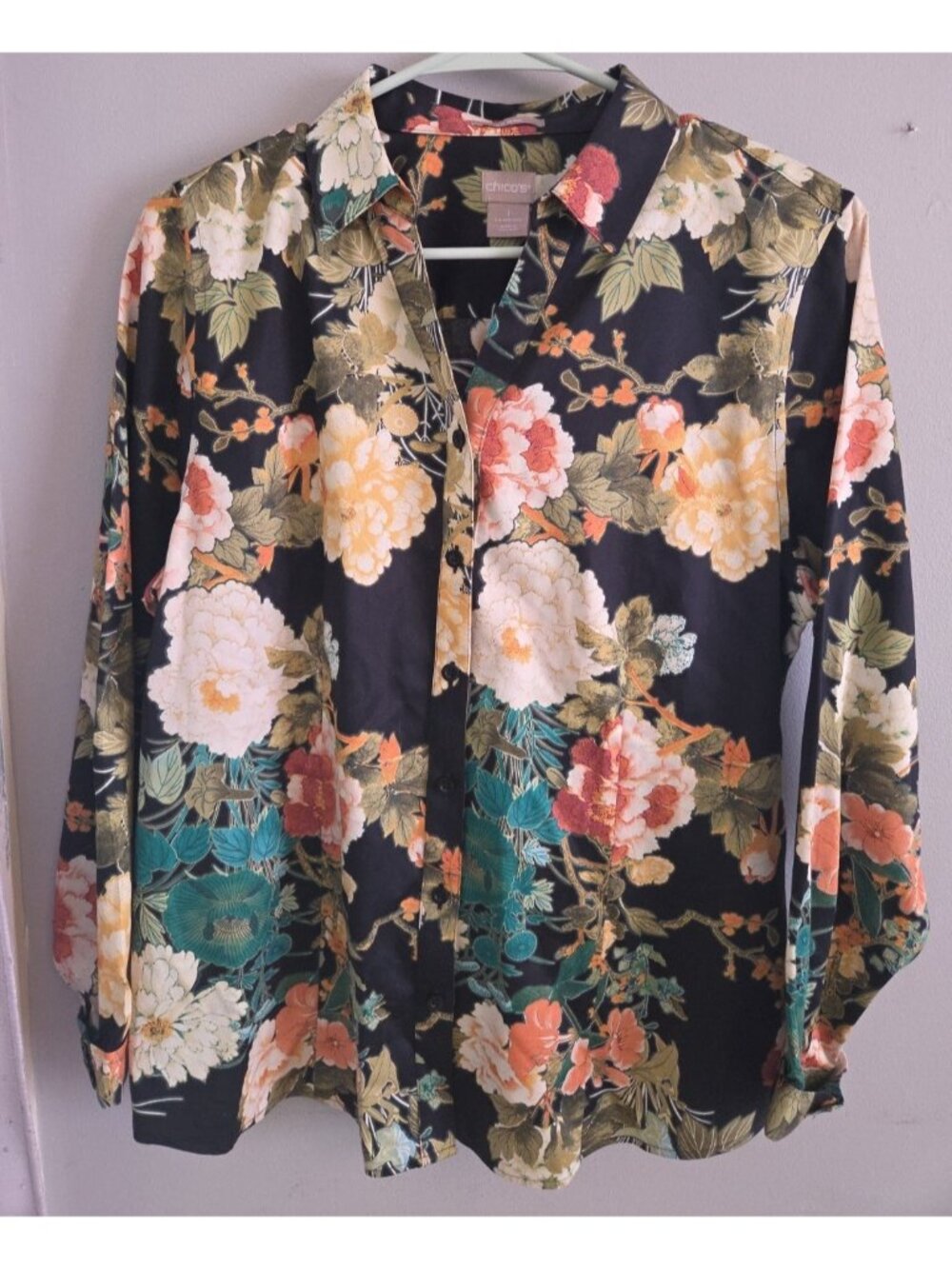Chico's No-Iron Floral Button-Down Bold Floral Button Up  Blouse Size 1  M 8